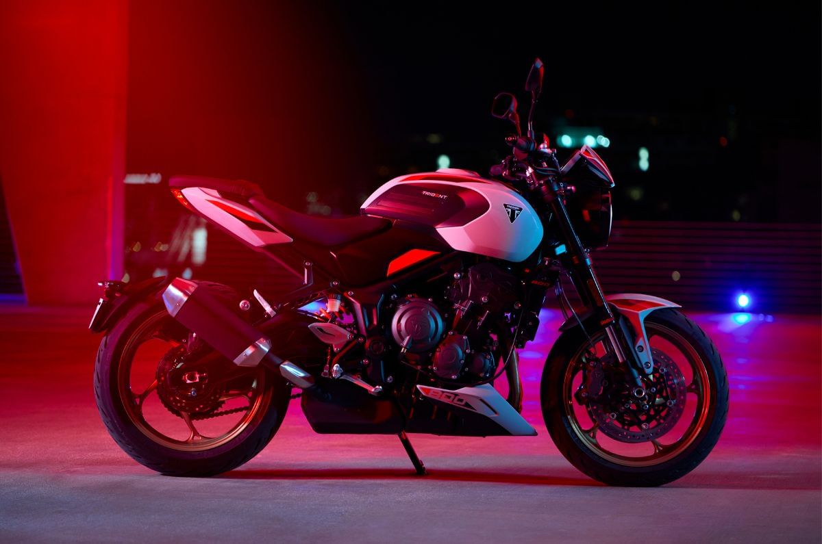 The Trident 800 has similar styling to the 660.